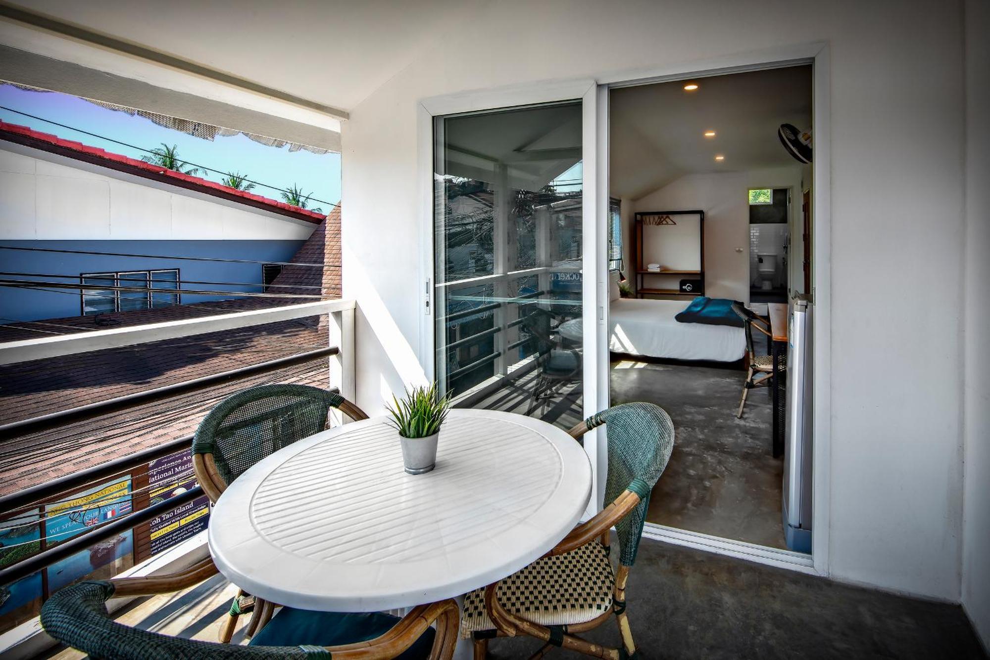 Cafe Del Sol Bed & Breakfast Koh Tao Exterior photo